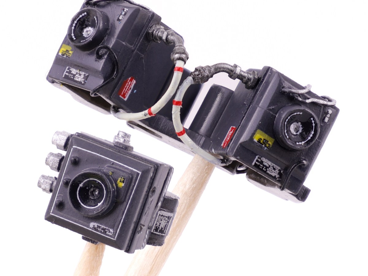 RF-4E Phantom II: Nose gear and photo&nbsp;bay